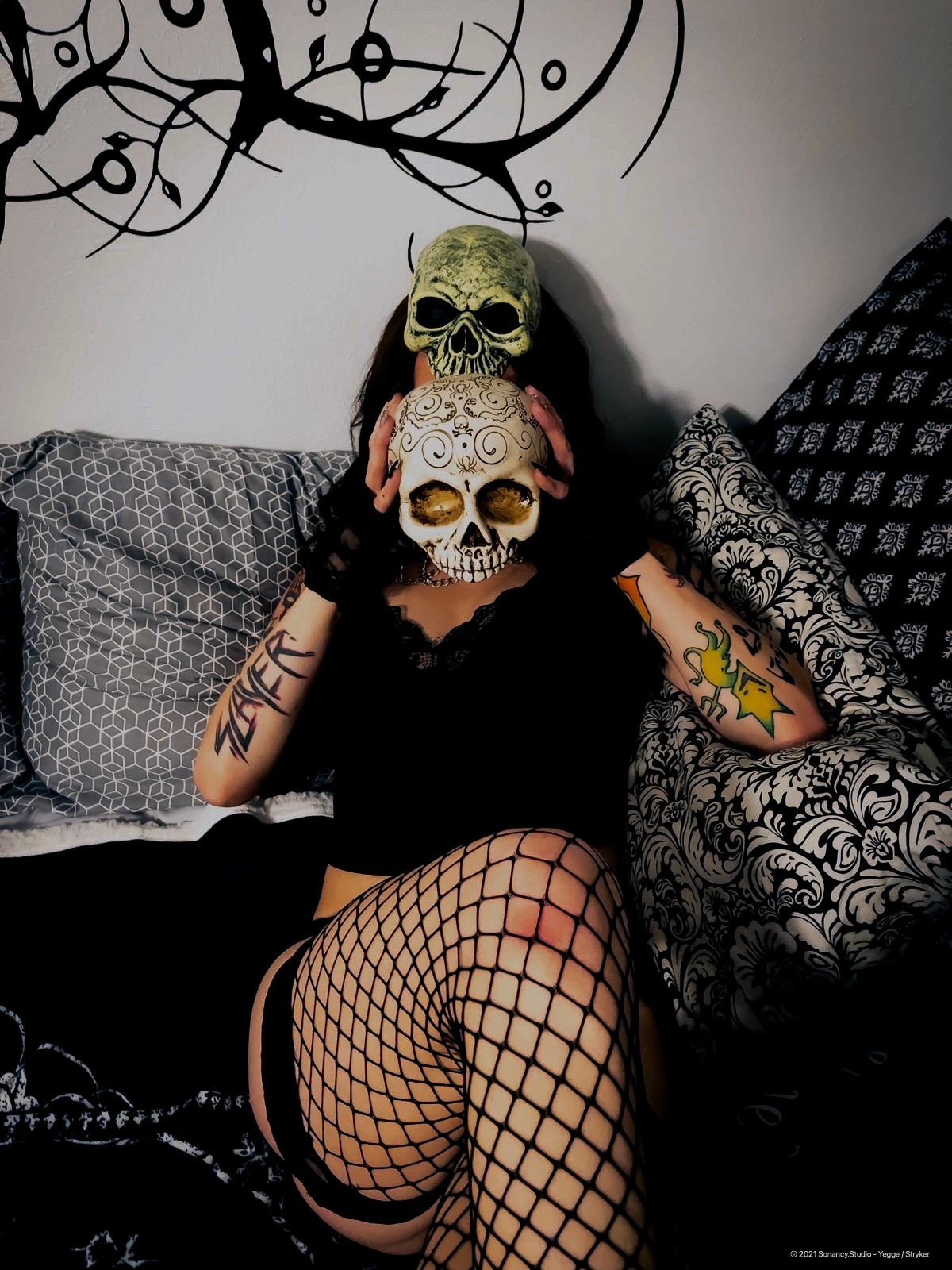 HeXXmaS Gallery - Photo 11